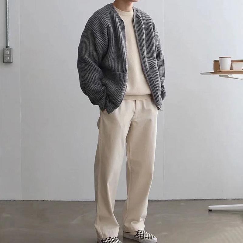 Men's chunky knit zip cardigan with pockets